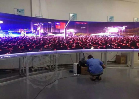 65“ boog Videomuur 500 Neten1080p Hoge Resolutie 3.5mm Snarrow-Vatting ddw-LW650HN11