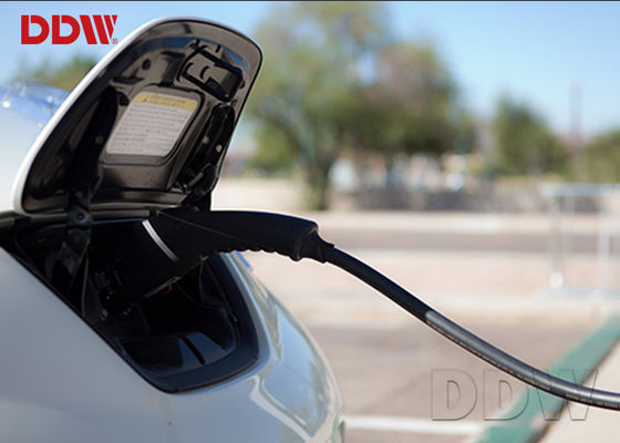 Openluchtiso9001-Digitale Signage 70 Duim ddw-AD7001S van de Lastenstapel voor Energieauto 2500 Neten