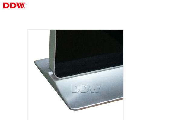 Lcd Tft van de 82 duim Echte Kleur Touch screen Informatiekiosk 500 neten