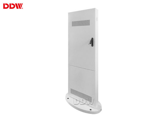 Openlucht Freestanding Digitale Signage voor alle weersomstandigheden 55 Duimlcd Monitor 2500 Neten