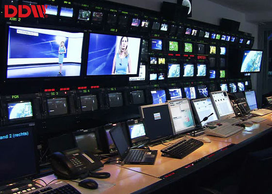 De grote Binnen Videomuur van kabeltelevisie met 2 X HDMI Input, DVI-Input, VGA-Input